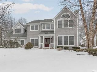 15 Poet Ln, East Setauket, NY 11733