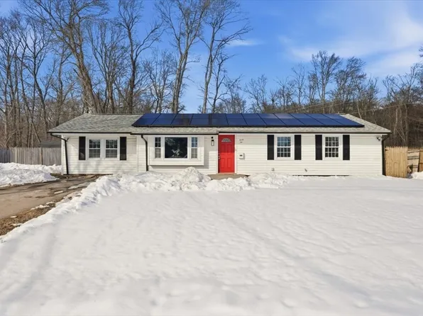 32 Foothill Rd, Brockton, MA 02302