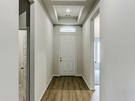 3rd image of 4015 Houberry Loop