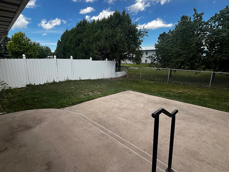 130 Centennial Ln — Photo 30