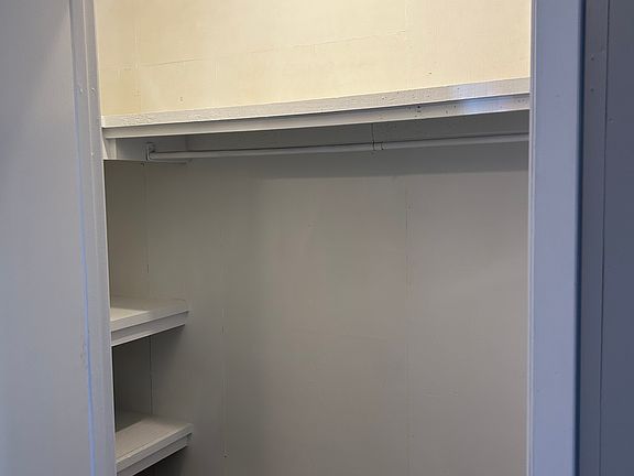 2 bedroom each have large closets