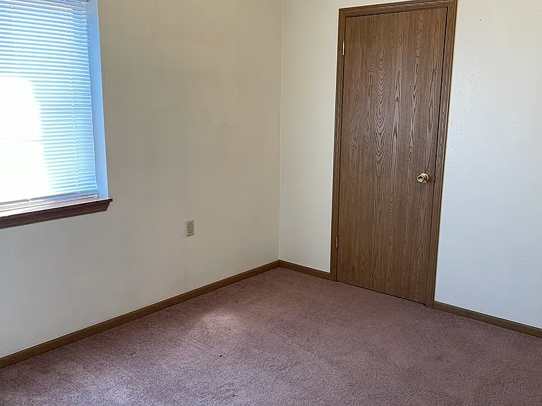 327 E College St #1711 — Photo 14