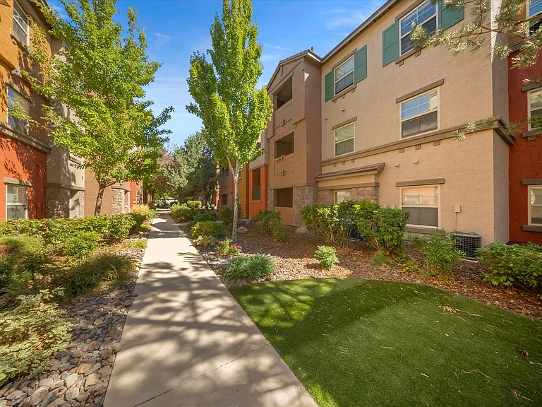 The View Apartments — Photo 109