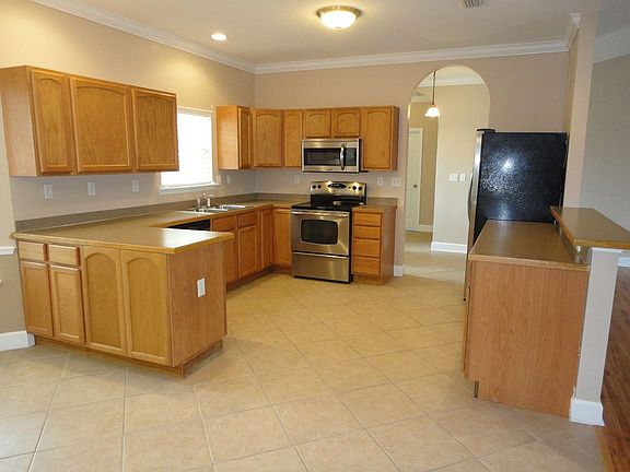 3rd image of 685 NW 231st Way