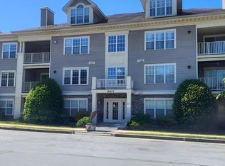 8907 Stone Creek Pl APT 201, Pikesville, MD 21208
