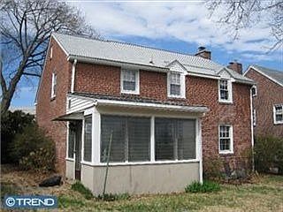 2nd image of 405 Maryland Ave