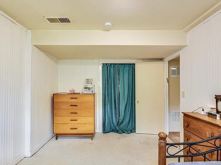 4704 Lance Ct — Photo 41