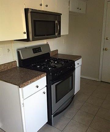 4th image of 3005 Bamboo St