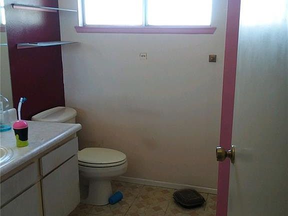 4th image of 3660 Gina Pl