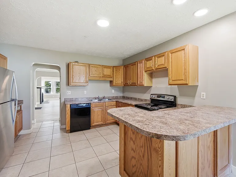 1119 Superior Ave #1119 — Photo 9