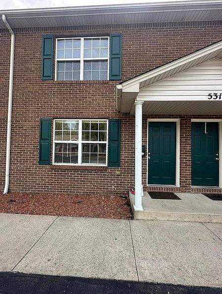1st image of 533 Hillcrest Dr #B