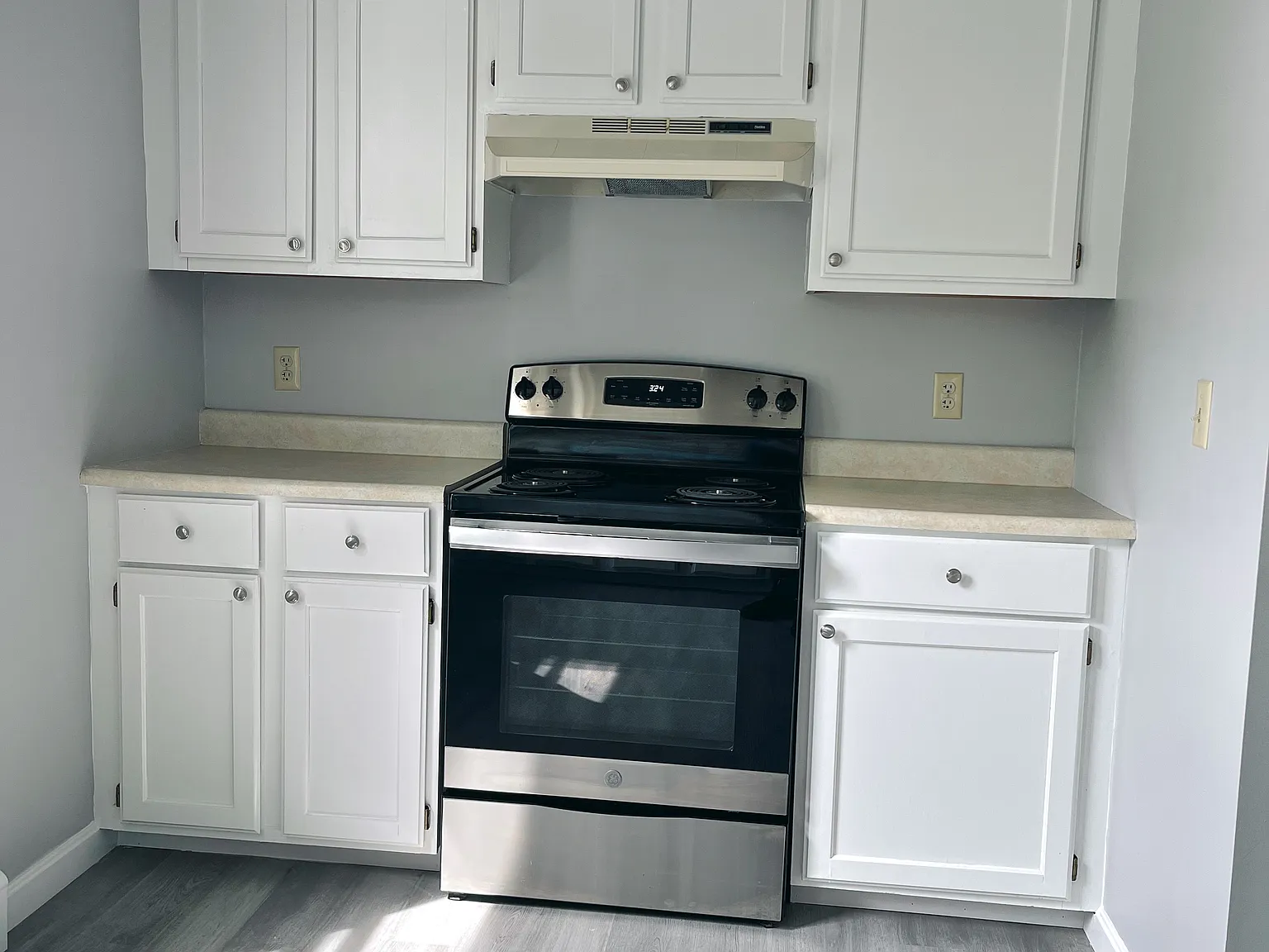 2 bed, 2176 sqft, $2,300 — Photo 4