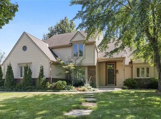 4801 W 121st St, Overland Park, KS 66209