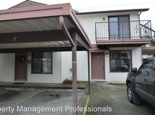 1702 NE Fairview Ave APT C, Grants Pass, OR 97526