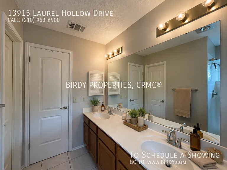 13915 Laurel Hollow Dr — Photo 6