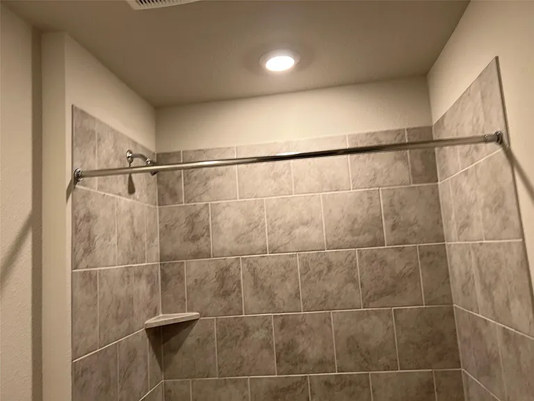 332 Pecos Dr — Photo 13