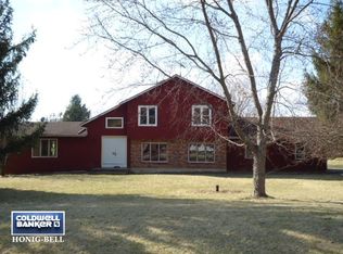 3811 Buckhorn Dr, Crystal Lake, IL 60012