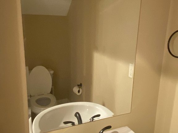 1/2 bath downstairs