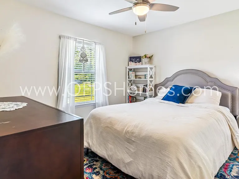 8170 Tavira St — Photo 27