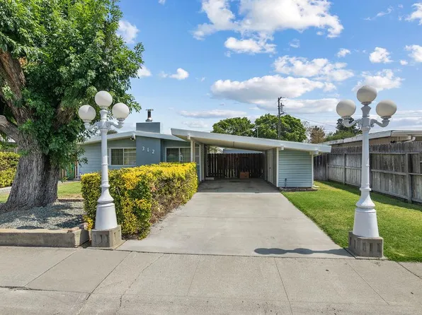312 California Ave, Manteca, CA 95336