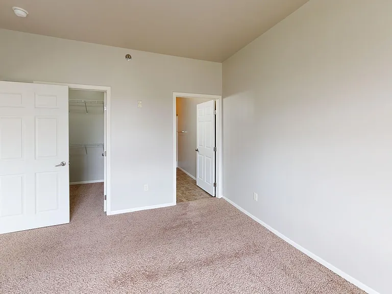 Crystal Creek Apartments — Photo 49