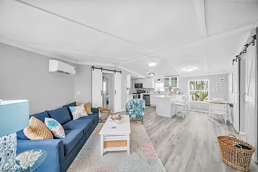 2 bed, 2.0 bath, 960 sqft, $5,000 — Photo 2