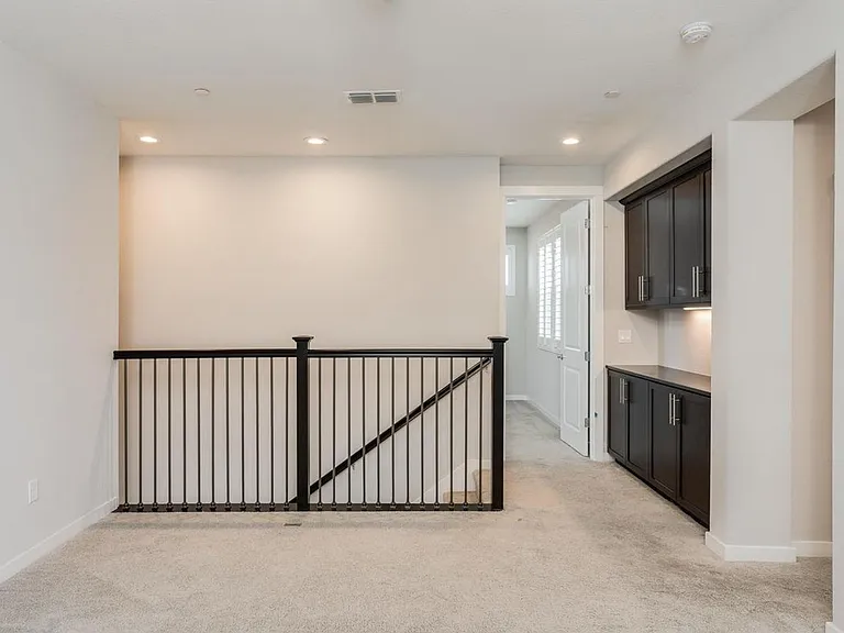4821 Holden Dr — Photo 23