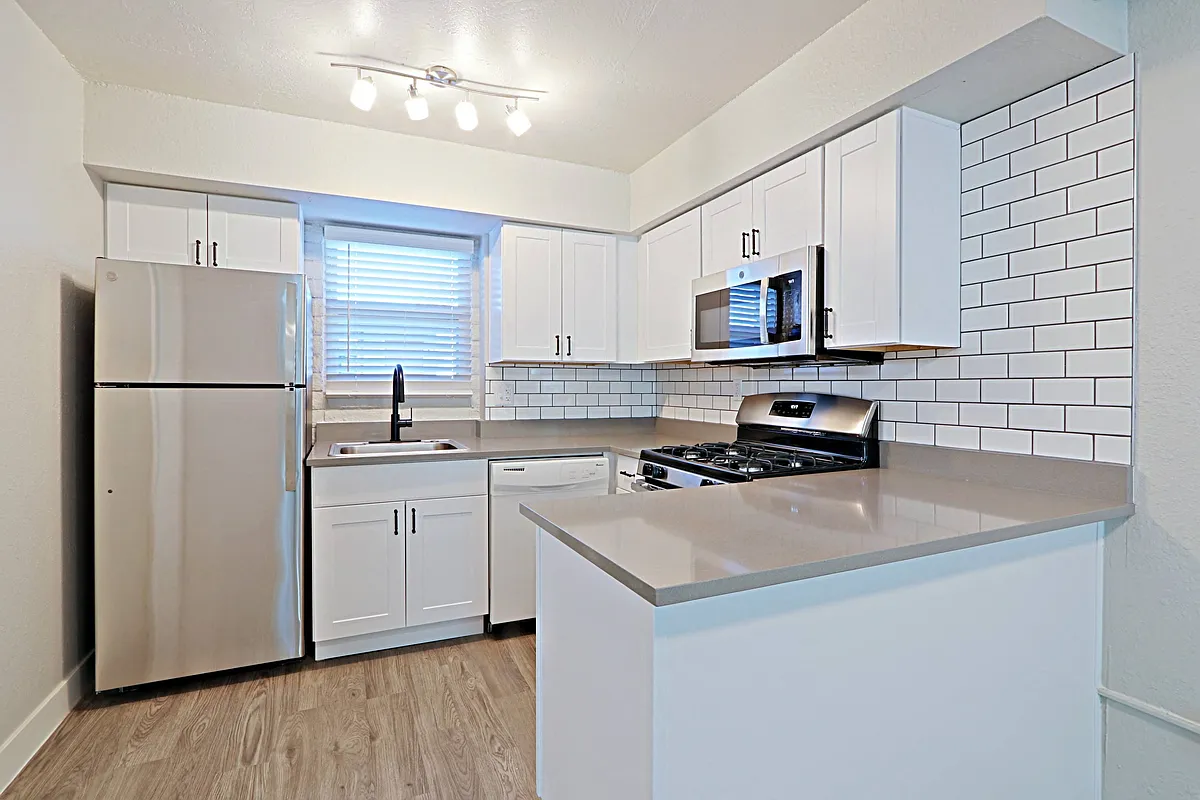 Building Photo - Allora Phoenix Apartments