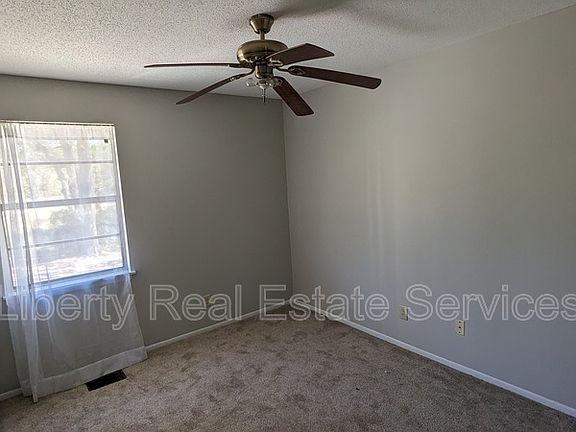 4th image of 901 Olmstead Dr APT 16B
