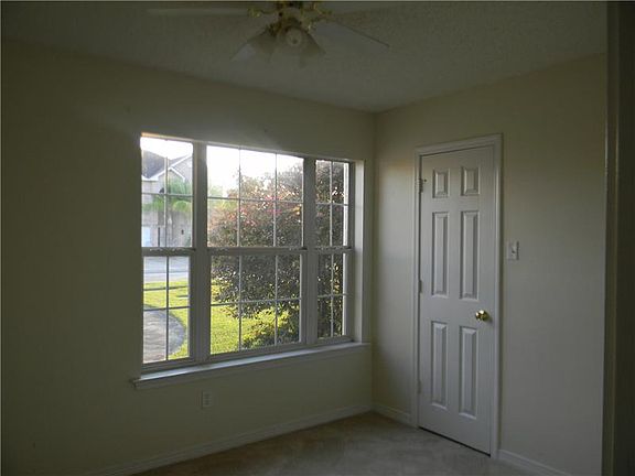 5th image of 5 Larkspur Ln