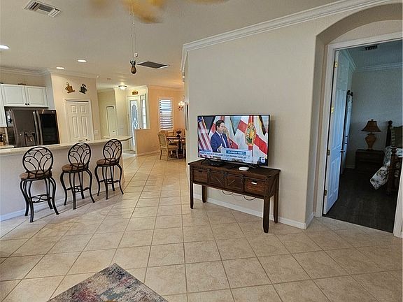3rd image of 10518 Avila Cir