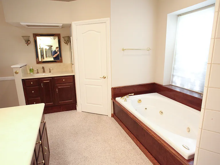 11601 Palm Ave — Photo 9