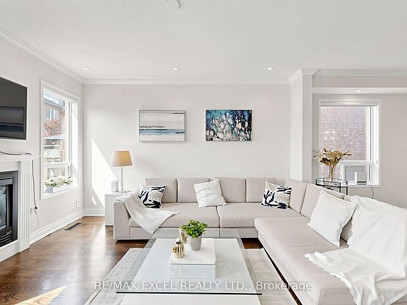 4th image of 29 Bentwood Cres
