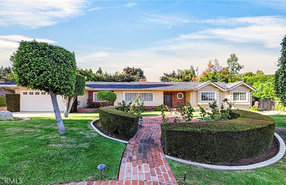 1st image of 623 Santa Barbara Ave