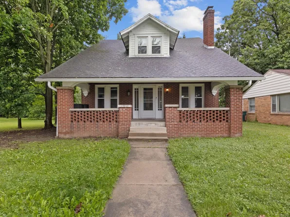1409 N Woodridge Ave, Muncie, IN 47304