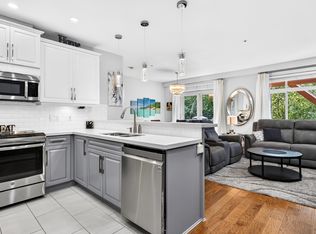 12565 190a St #208, Pitt Meadows, BC V3Y 0E1