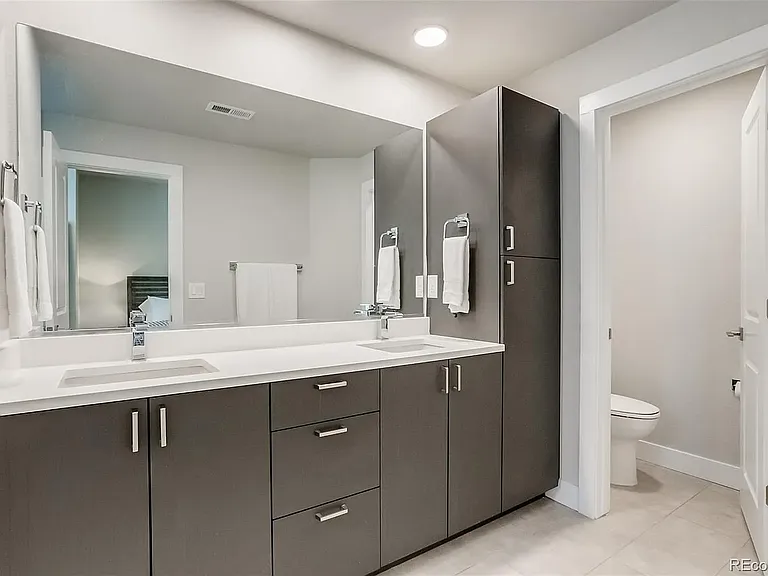 3139 W 19th Ave — Photo 9