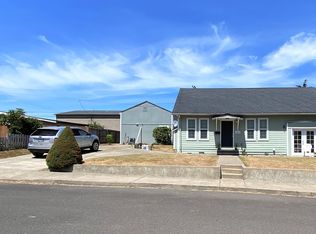 1963 Birch Ave, Reedsport, OR 97467