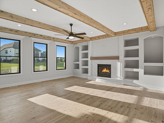 5th image of 10000 White Jasmine Dr