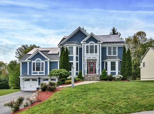 44 Regency Dr, Dracut, MA 01826