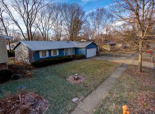 2303 Barberry Dr, Champaign, IL