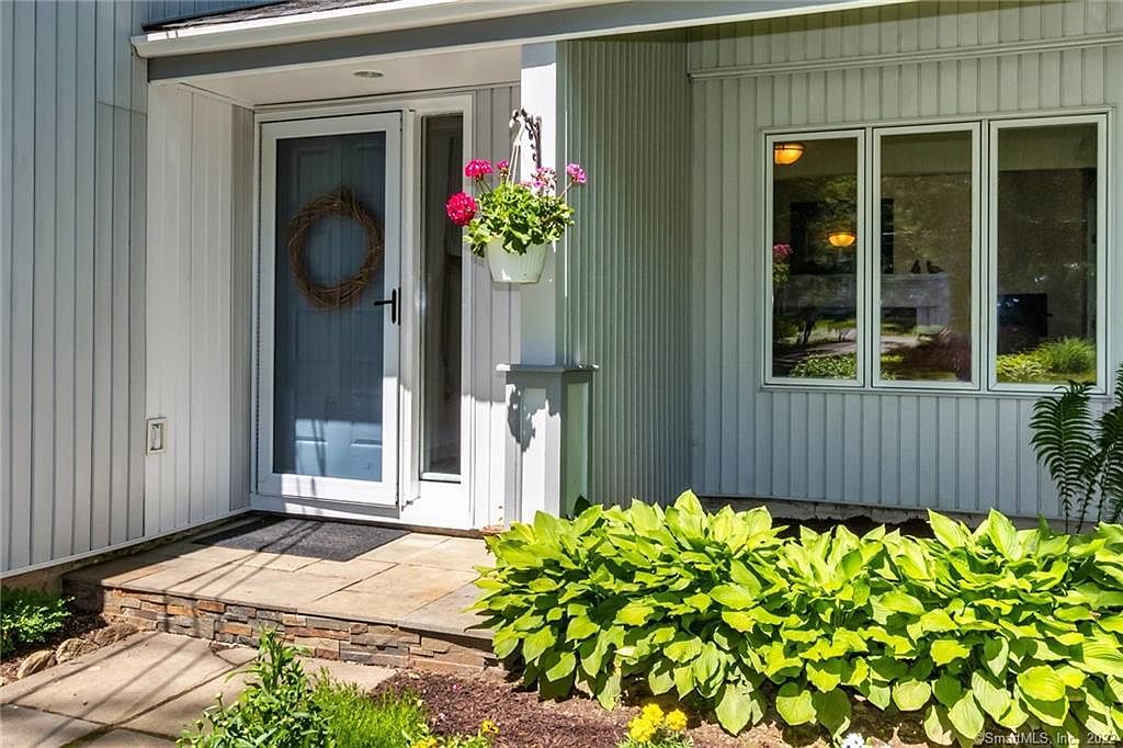 95 Hill Rd, New Hartford, CT 06057 Zillow