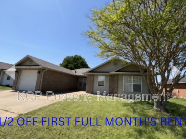 900 S 38th St, Van Buren, AR 72956