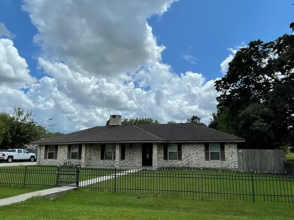103 Sunset Dr, Rayne, LA 70578