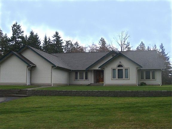 4th image of 8821 72nd Ave E