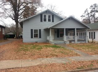 247 N Patterson St, Statesville, NC 28677