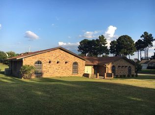 2 Ironwood Dr, Texarkana, TX 75503