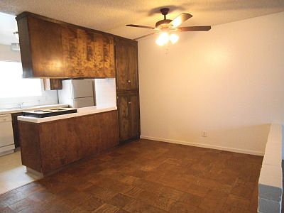 5th image of 311 W Sierra Madre Ave