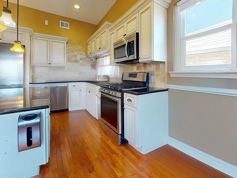 8902 Blue Grass Rd — Photo 44