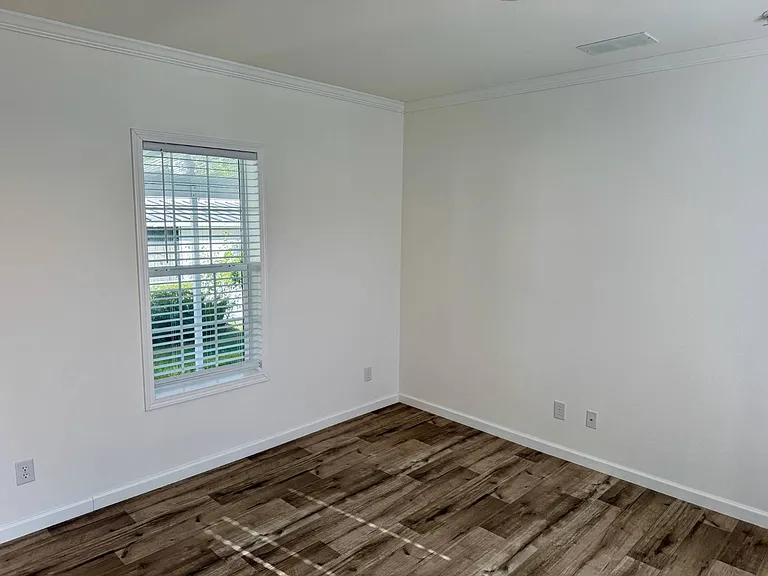 887 E Colonial Cir — Photo 13